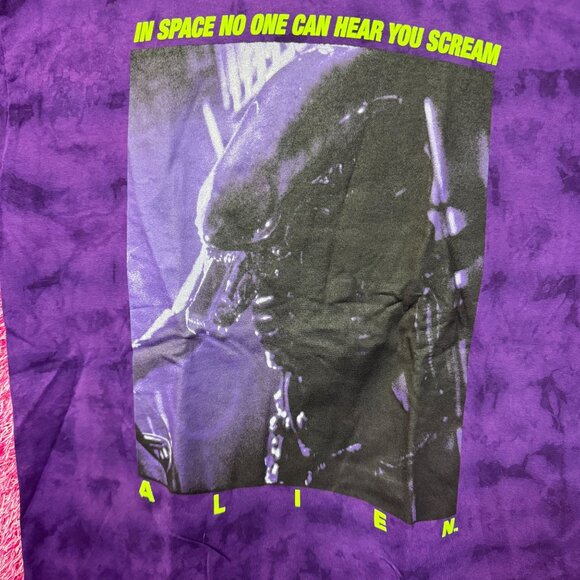 Alien Xenomorph Space No One Can Hear You Scream Tie Dye M - Picture 2 of 4